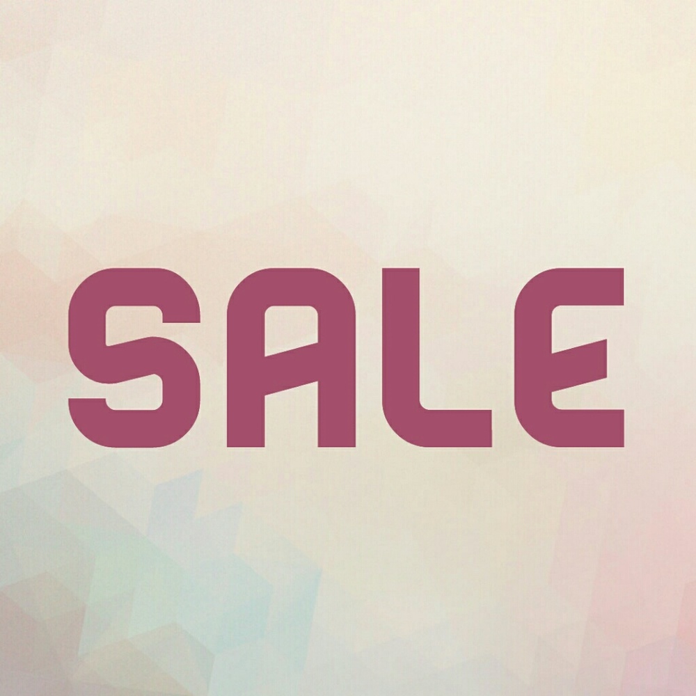 BOUTIQUE SALE!!! (HUGE SAVINGS) 🛍
